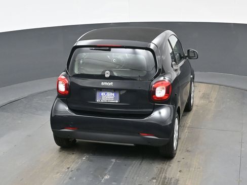 Used 2016 smart fortwo passion image 32