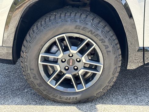 New 2026 GMC Terrain AT4 w/ Convenience Package III AWD/4WD image 11