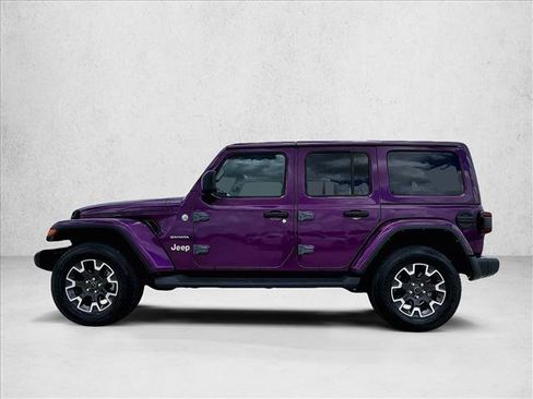 Used 2024 Jeep Wrangler Unlimited Sahara w/ Technology Group AWD/4WD image 6