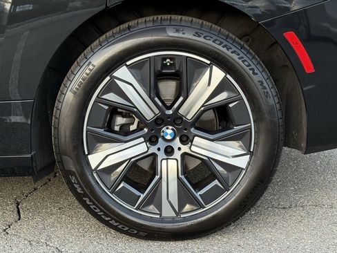 Used 2026 BMW iX xDrive45 image 18