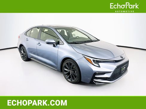 Used 2023 Toyota Corolla SE w/ SE Premium Package FWD image 1