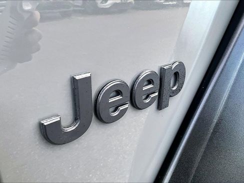 Used 2021 Jeep Wrangler Unlimited Sport w/ Technology Group AWD/4WD image 23