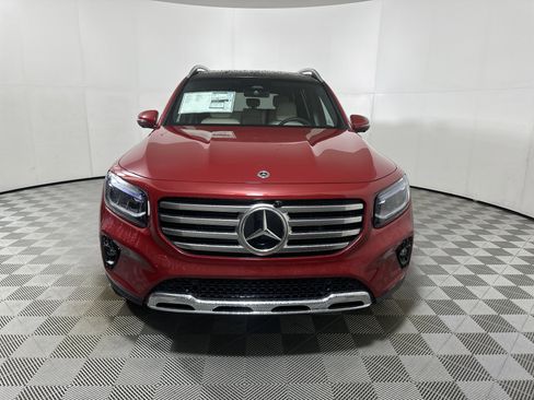 New 2026 Mercedes-Benz GLB 250 4MATIC image 2