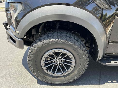 Used 2019 Ford F150 Raptor w/ Equipment Group 802A Luxury AWD/4WD image 72