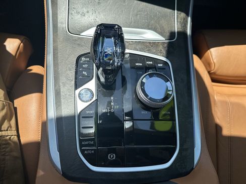 Used 2022 BMW X5 sDrive40i w/ M Sport Package RWD image 26