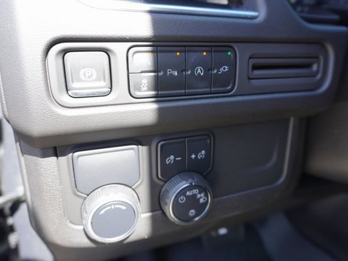 Used 2021 Chevrolet Tahoe RST w/ Luxury Package image 13