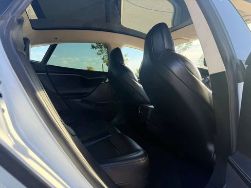 Used 2018 Tesla Model S 75D AWD/4WD image 17