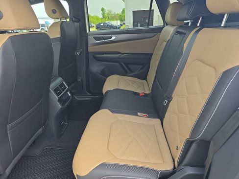 New 2026 Volkswagen Atlas Cross Sport SE AWD/4WD image 34