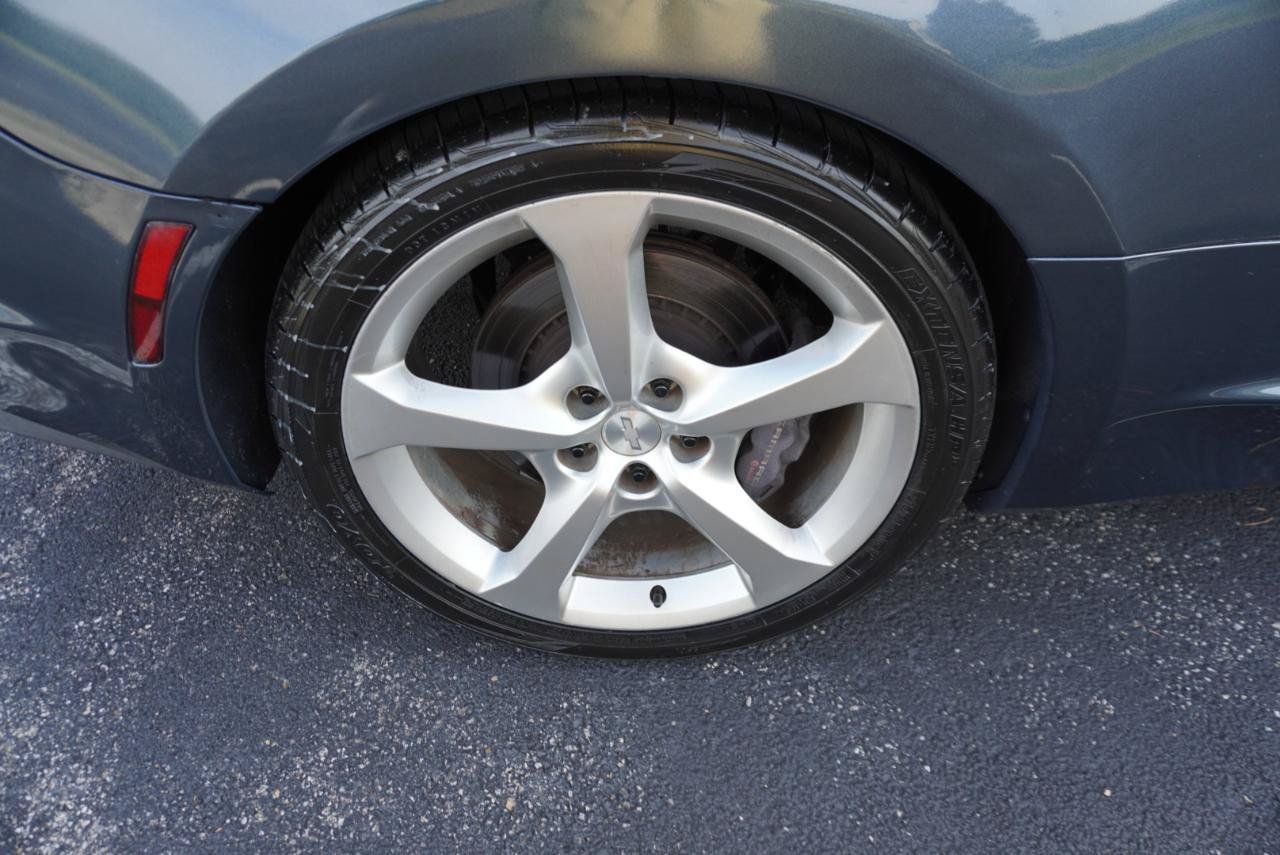 Used 2020 Chevrolet Camaro SS RWD image 39