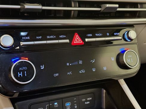 Used 2025 Hyundai Tucson SEL image 23