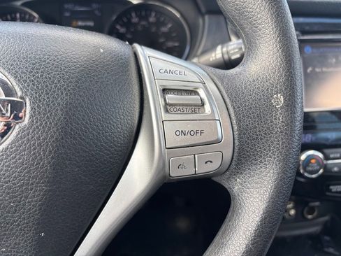 Used 2015 Nissan Rogue SV w/ SV Premium Package AWD/4WD image 18