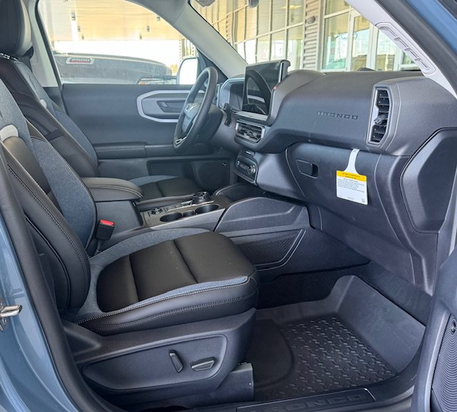 New 2025 Ford Bronco Sport Outer Banks w/ Outer Banks Tech Package+ AWD/4WD image 8