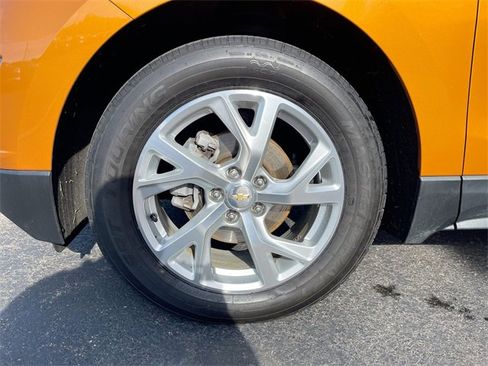 Certified 2019 Chevrolet Equinox LT image 32