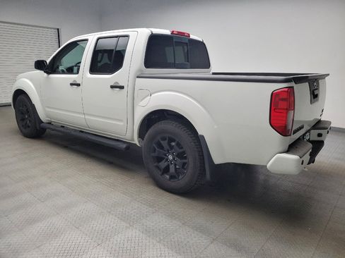 Used 2018 Nissan Frontier SV w/ Value Truck Package RWD image 3