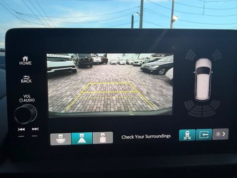 Used 2025 Honda Pilot Touring image 26