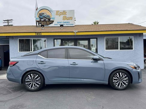 Used 2024 Nissan Sentra SV image 4