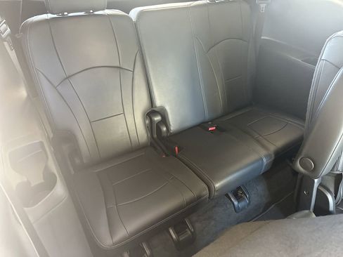 Used 2021 Buick Enclave Avenir w/ Avenir Technology Package image 38