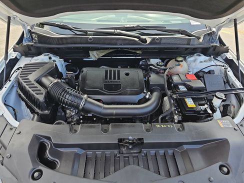 Used 2025 Chevrolet Blazer LT FWD image 28