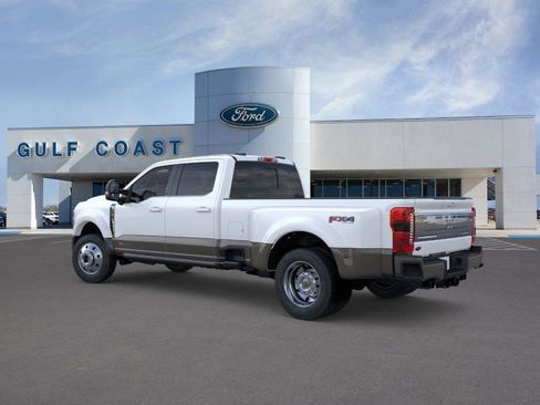 New 2026 Ford F450 King Ranch w/ FX4 Off-Road Package image 4