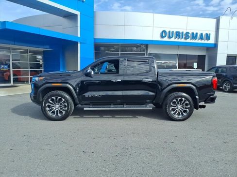 Used 2024 GMC Canyon Denali image 6