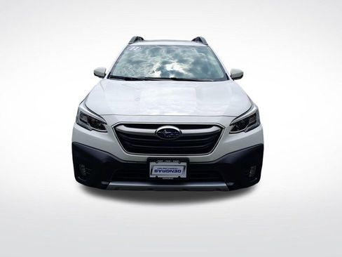Used 2022 Subaru Outback Limited AWD/4WD image 2