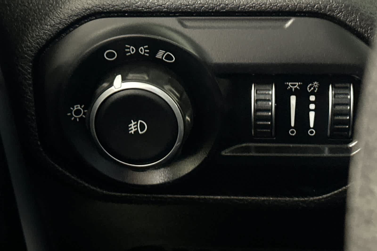 Used 2021 Jeep Wrangler Unlimited Sport AWD/4WD image 32
