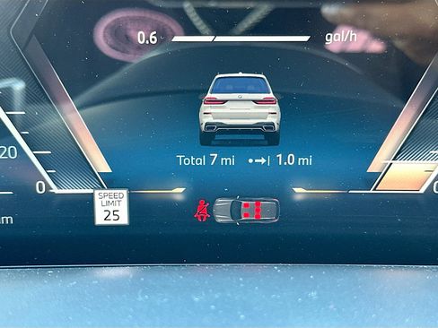 New 2027 BMW X7 xDrive40i image 9