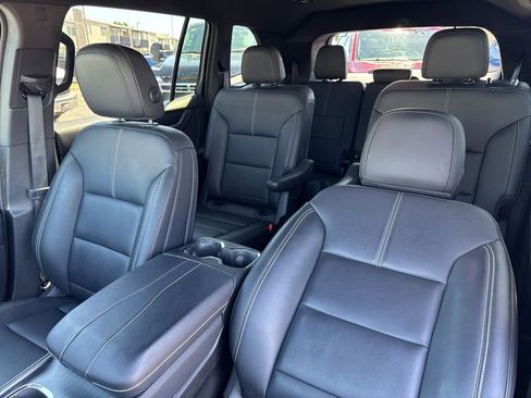 Used 2024 GMC Acadia Elevation FWD image 32