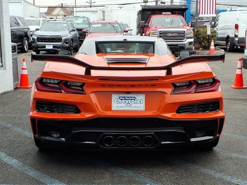 Used 2025 Chevrolet Corvette Z06 w/ Z07 Performance Package image 5