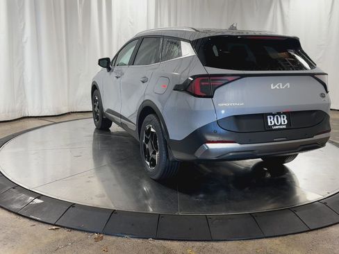 New 2026 Kia Sportage EX image 7