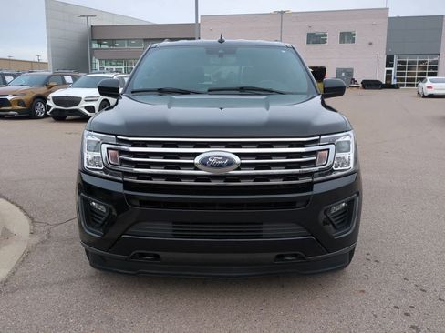 Used 2021 Ford Expedition XLT w/ Black Accent Package image 3