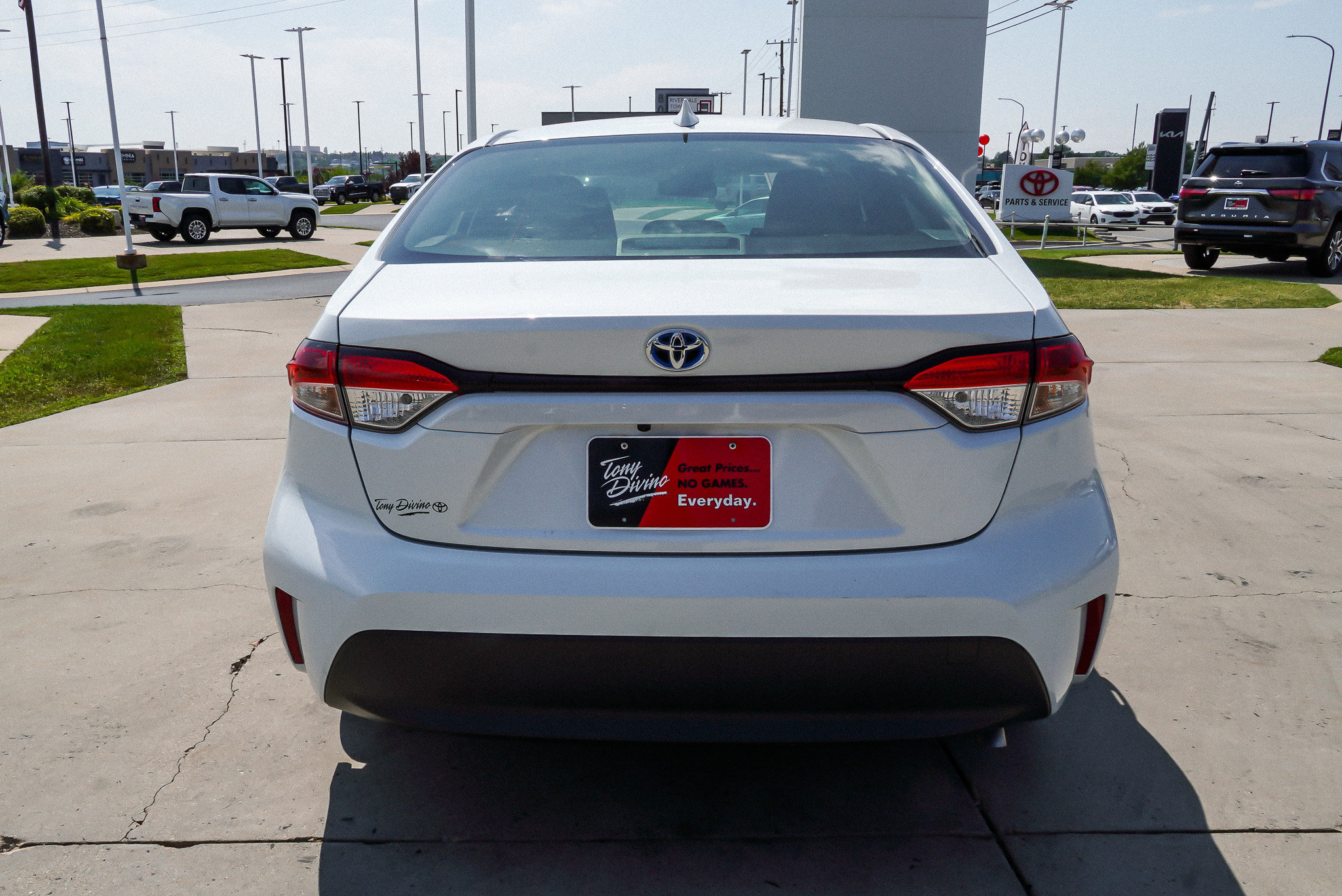 Certified 2025 Toyota Corolla LE w/ LE Premium Package AWD/4WD image 7
