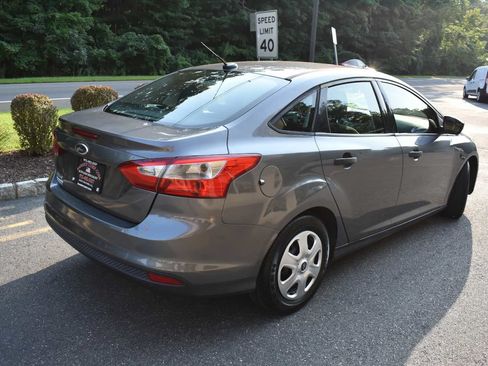 Used 2014 Ford Focus S FWD image 4