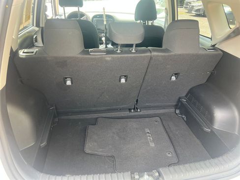 Used 2025 Kia Soul LX w/ LX Technology Package image 25