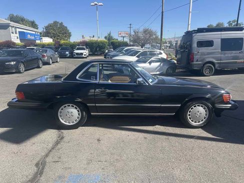 Used 1987 Mercedes-Benz 560 SL image 4