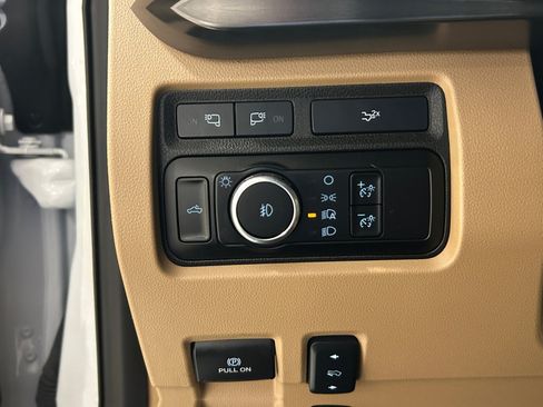 Used 2024 Ford F450 Lariat w/ Camper Package AWD/4WD image 21