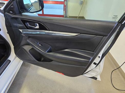 Used 2018 Nissan Maxima SR w/ Midnight Edition FWD image 22