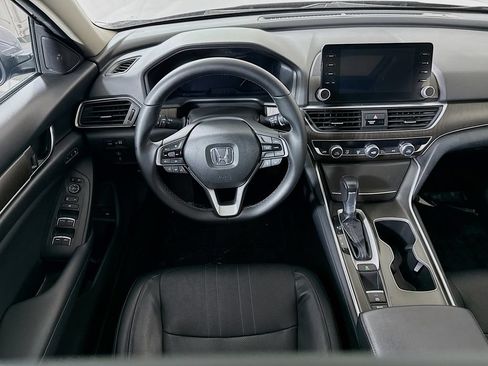 Used 2018 Honda Accord EX-L image 3
