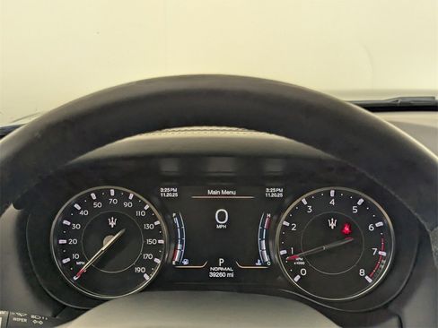 Used 2022 Maserati Ghibli Modena image 18