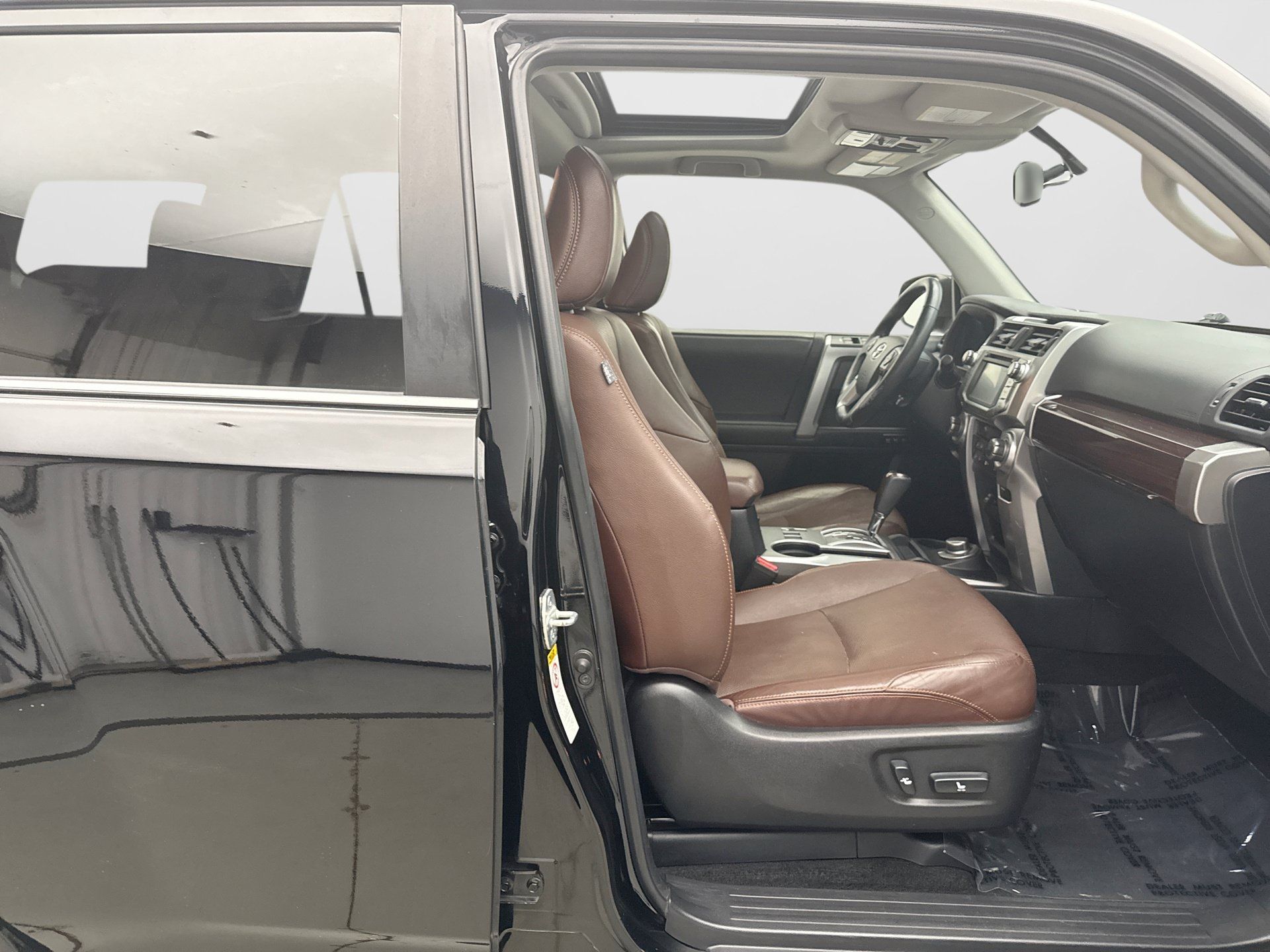 Used 2017 Toyota 4Runner Limited AWD/4WD image 16