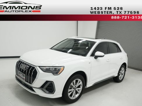Used 2021 Audi Q3 2.0T Premium w/ Convenience Package AWD/4WD image 1