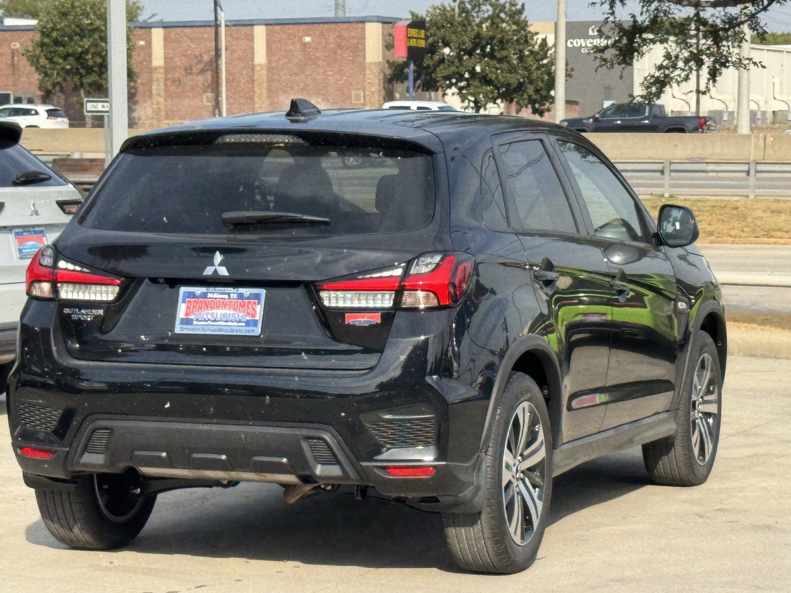New 2027 Mitsubishi Outlander Sport ES FWD image 4