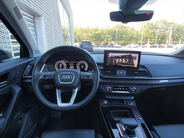 Used 2023 Audi Q5 2.0T Premium Plus w/ Premium Plus Package AWD/4WD image 16