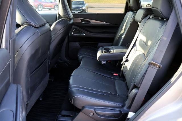 Used 2023 INFINITI QX60 Luxe w/ Performance Audio Package AWD/4WD image 15
