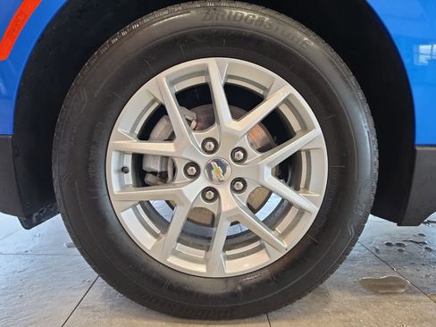 Used 2024 Chevrolet Equinox LT AWD/4WD image 14