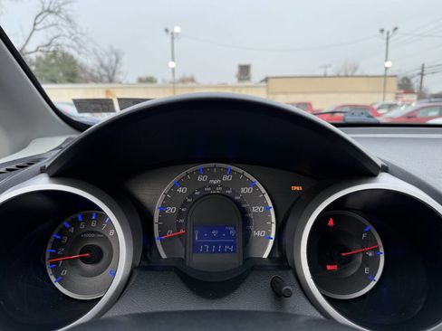 Used 2010 Honda Fit Sport image 15