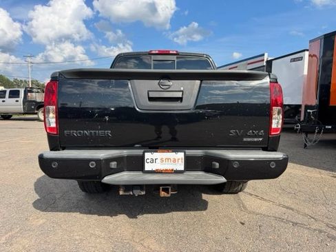 Used 2020 Nissan Frontier SV w/ Midnight Edition Floor Mats AWD/4WD image 6