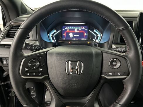 Used 2024 Honda Odyssey Sport image 11