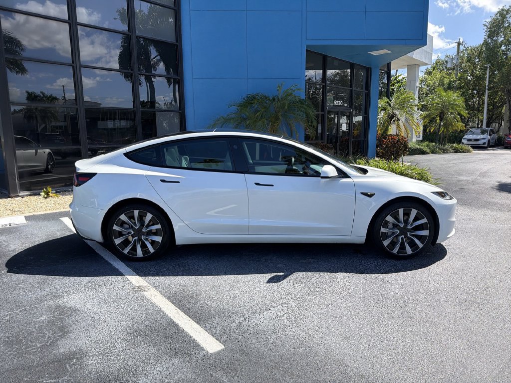 Used 2026 Tesla Model 3 RWD image 9