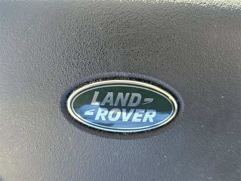 Used 2016 Land Rover Discovery Sport HSE image 27